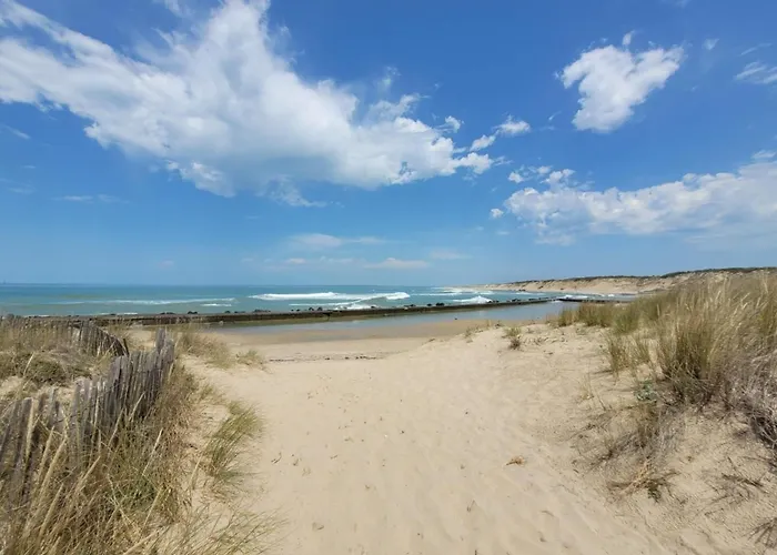Appartement 6 Places Proche Plage Et Avec Piscine